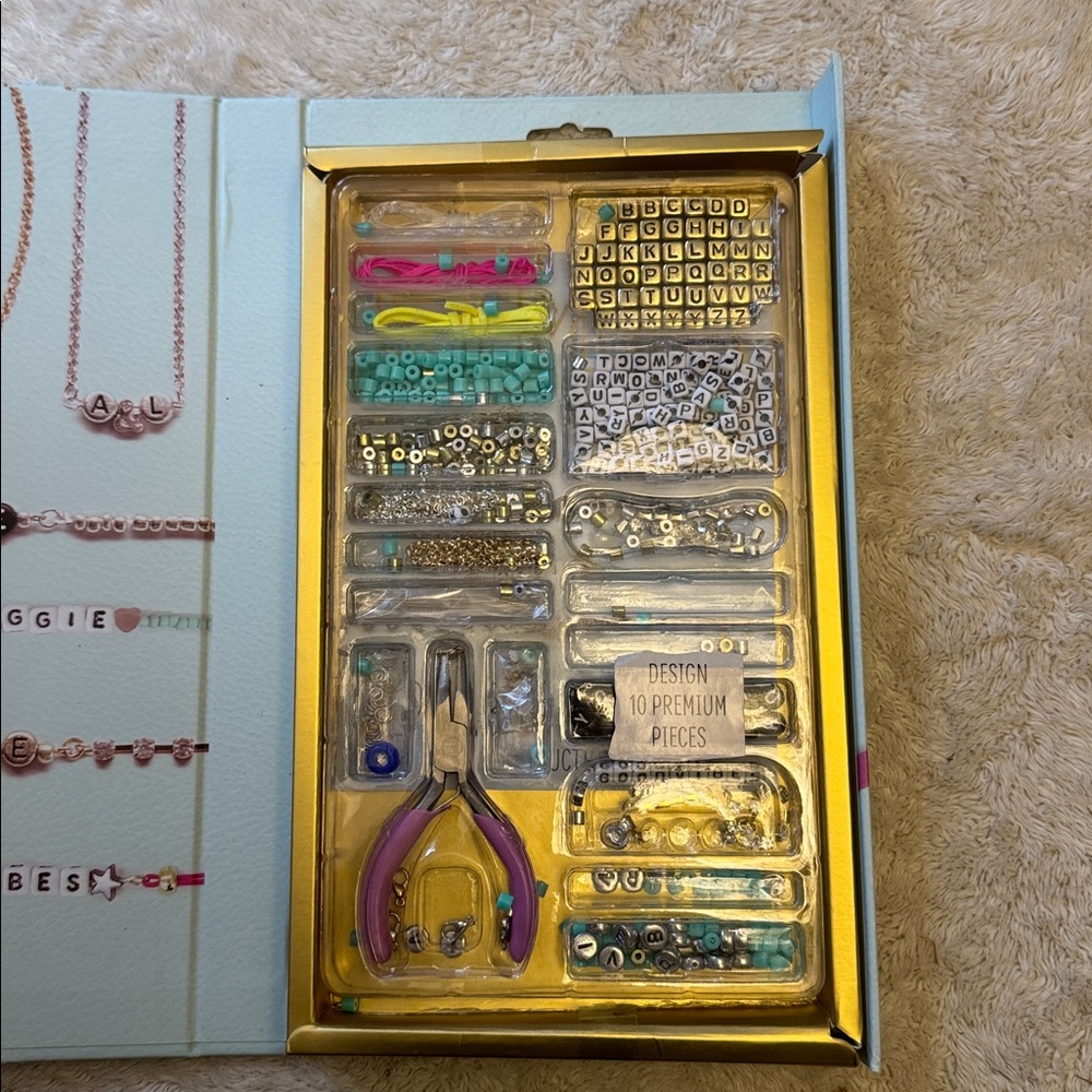 DIY Jewelry kit - Picture 3 of 3